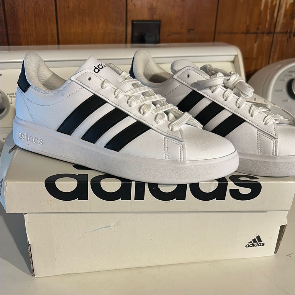 Adidas Grand Court 2.0 White Sneakers with Black Accents